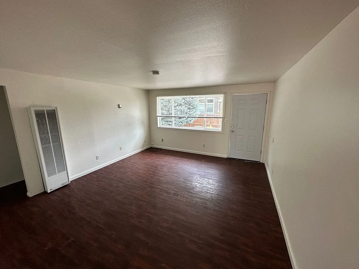 Building Photo - 1515 Arthur St #2