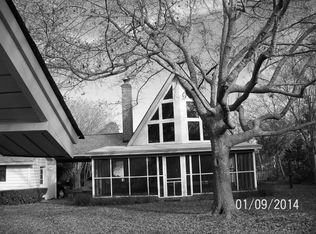 112 Sparrow St, Bonneau, SC 29431