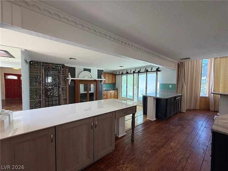 3194 Bel Air Dr — Photo 13