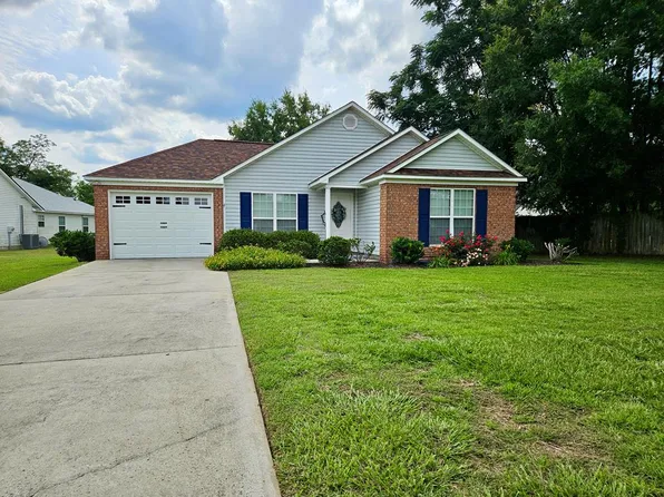 3914 Lillian Guest Cir, Valdosta, GA 31605