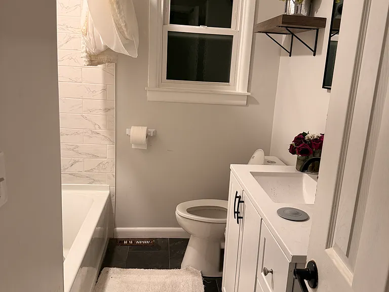 61 Cherry Ave — Photo 5