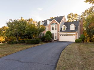 6742 Jade Post Ln, Centreville, VA 20121