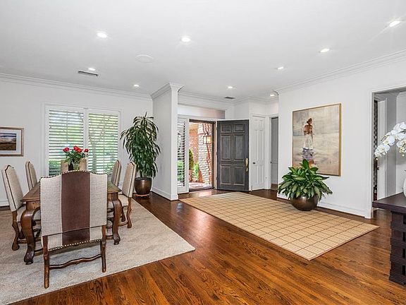 3rd image of 1605 Westminster Pl