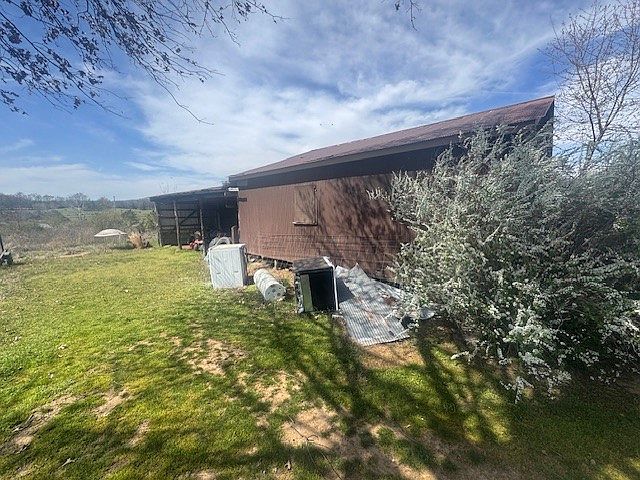2nd image of 13142 Kingston Rd