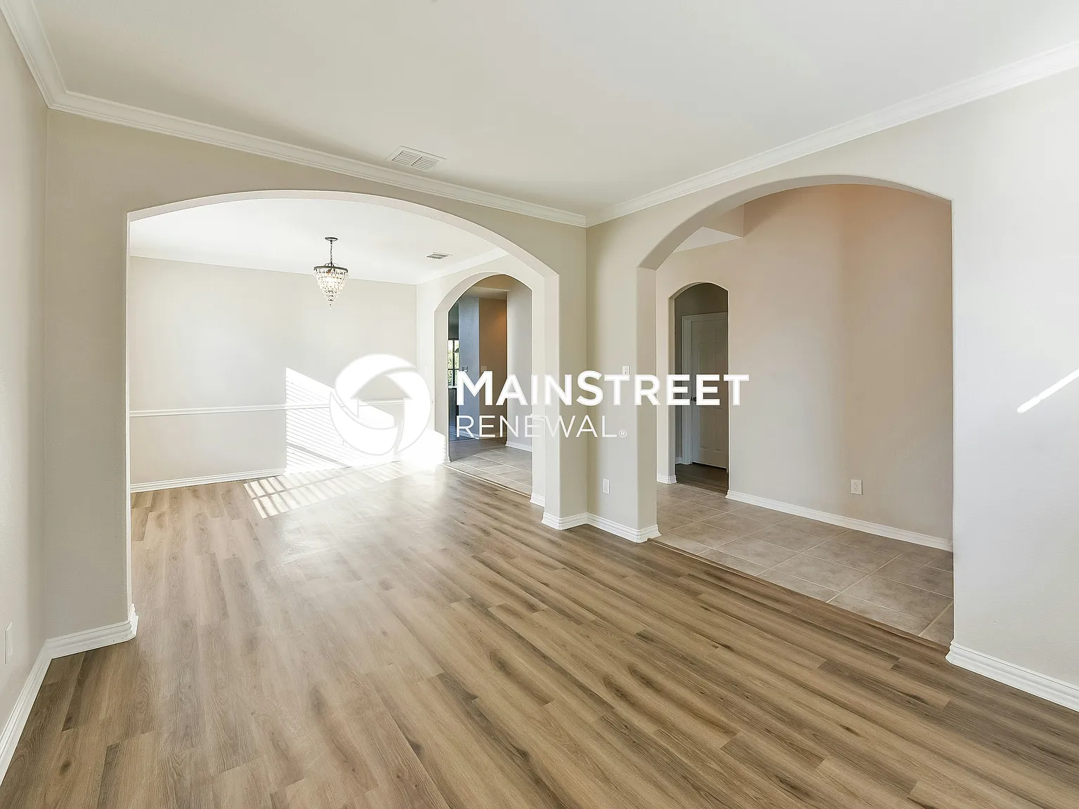 13673 Saddlewood Dr — Photo 2