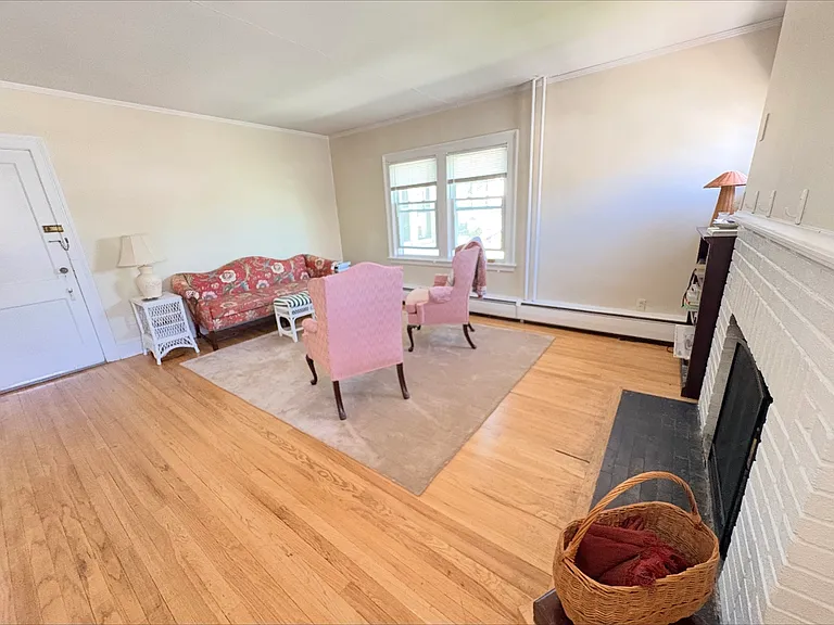94 Quaker Ln S #2 — Photo 17