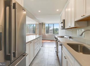 6621 Wakefield Dr APT 302, Alexandria, VA 22307