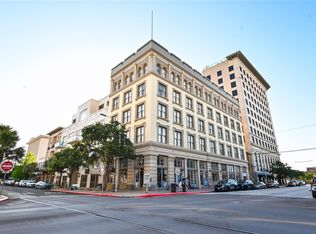 415 22nd St APT 4B, Galveston, TX 77550