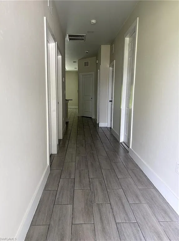 3 bed, 2.0 bath, 1320 sqft, $2,100 — Photo 2