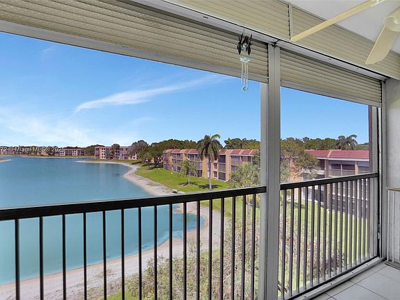 5th image of 6239 Coral Lake Dr #403