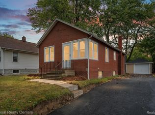 793 Orlando Ave, Pontiac, MI 48340