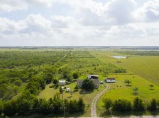 415 Holz Rd, Niederwald, TX 78640