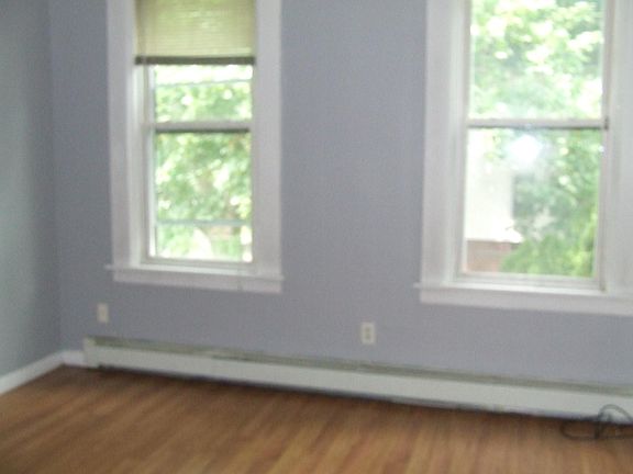 4th image of 129 Union St #129
