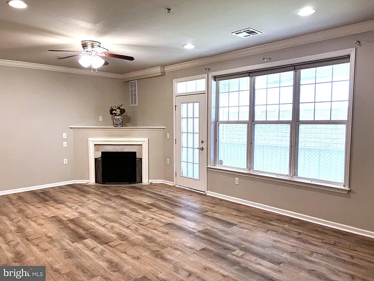 416 Masterson Ct — Photo 8