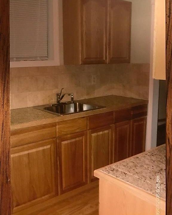 2nd image of 207 Drew Ln