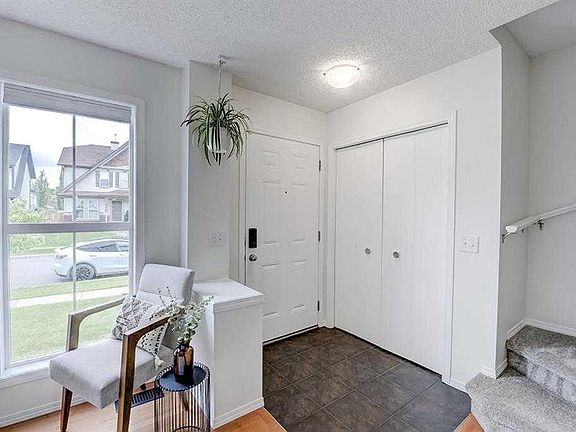 2nd image of 12 NE Elgin Meadows Vw SE