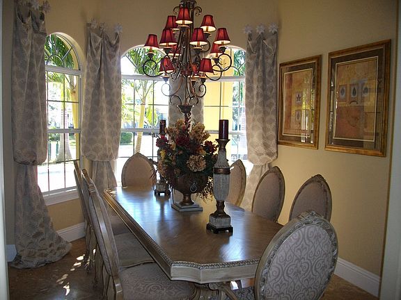 3rd image of 5965 Amberwood Dr
