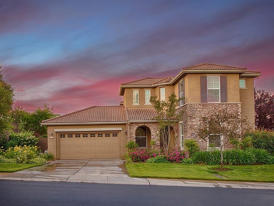 2nd image of 2073 Beckett Dr