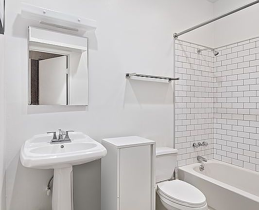5th image of 354 Broome St APT 3G