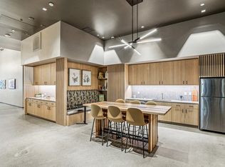 Link Apartments Four12, Oakland, CA 94607