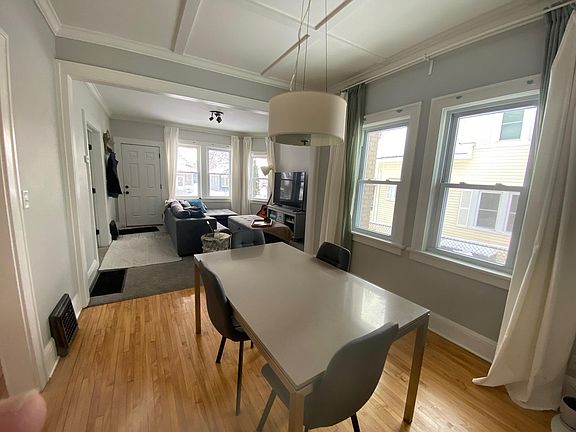 4th image of 1017 Cook Ave E Floor 1