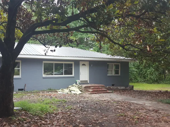 1207 Hampton Rd, Orangeburg, SC 29115