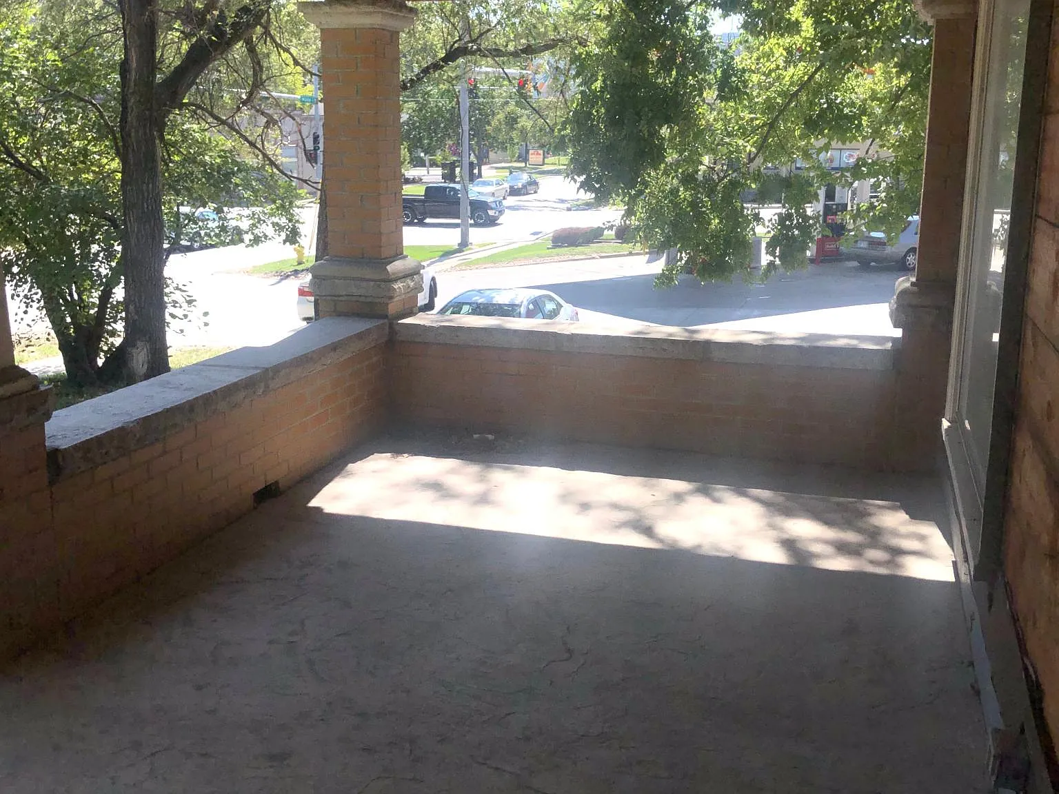 6 bed, 4.5 bath, 3527 sqft, $4,500 — Photo 3