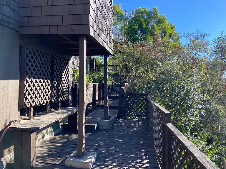 243 Arlington Ave — Photo 5