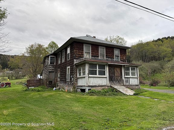 2nd image of 572 Winterdale Rd