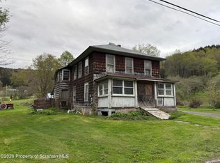 572 Winterdale Rd, Starlight, PA 18461