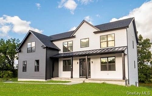 3rd image of 9 Vista Ln