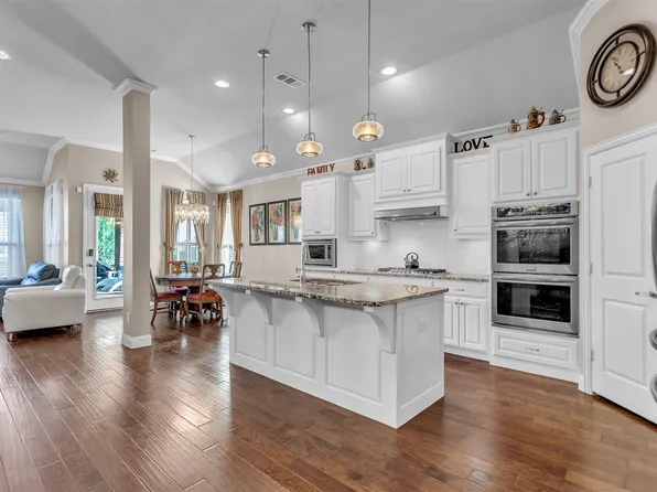 1200 Wedgewood Dr, Forney, TX 75126