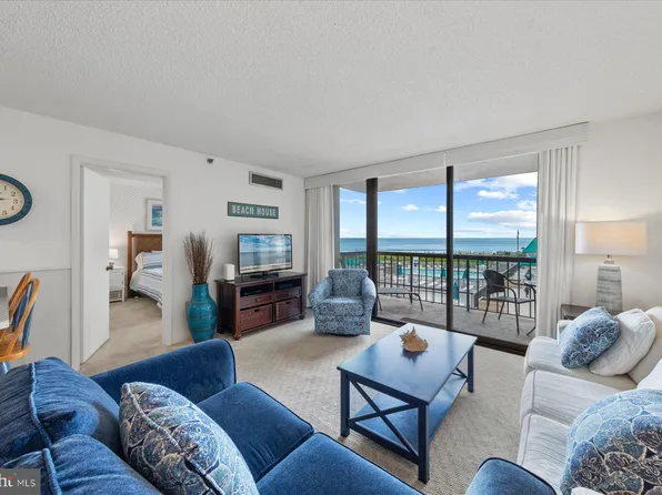202 Farragut House Rd #202, Bethany Beach, DE 19930