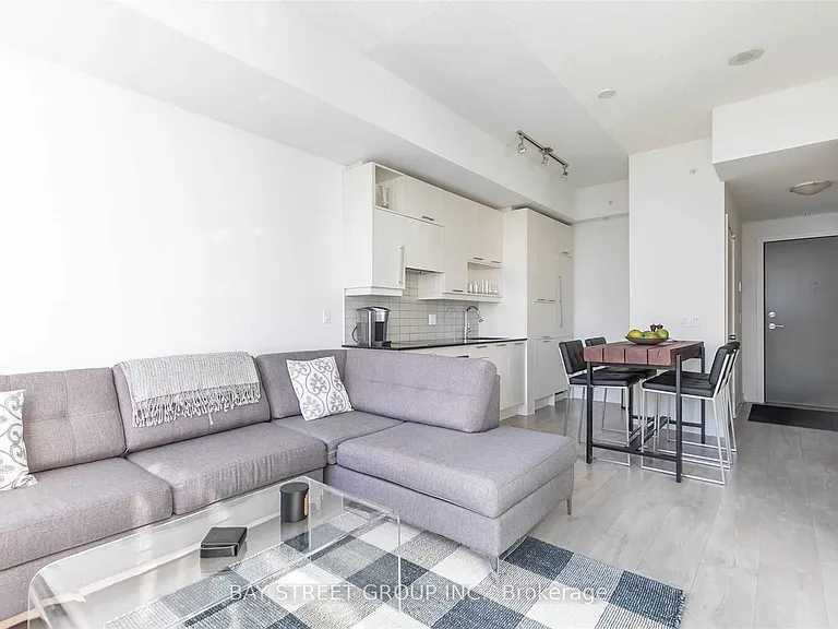 30 Nelson St E #1603 — Photo 6