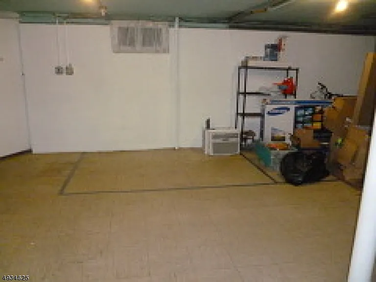 777 Bloomfield Ave — Photo 13