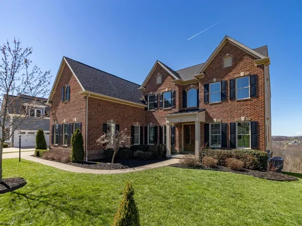 108 Falling Water Ln, Morgantown, WV 26508