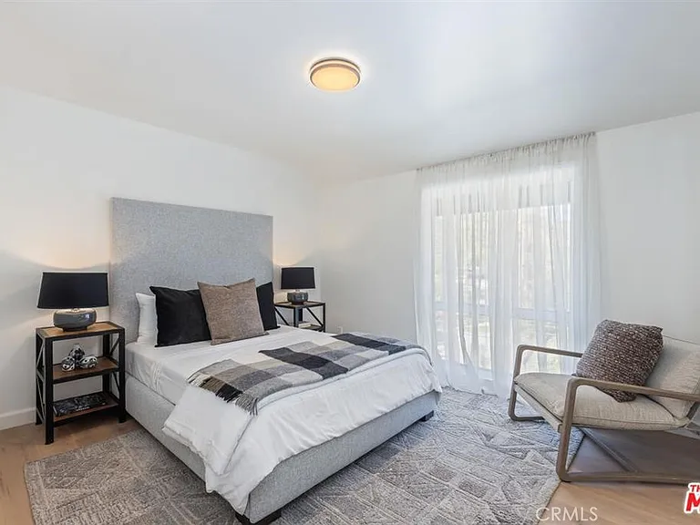 3217 Longridge Ave — Photo 19