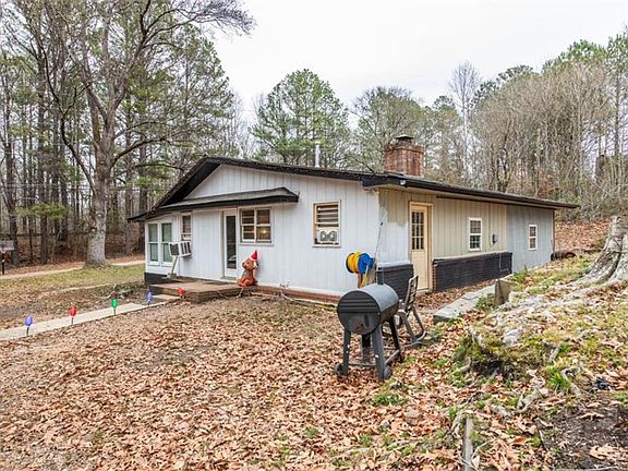 2nd image of 1866 Mount Zion Rd