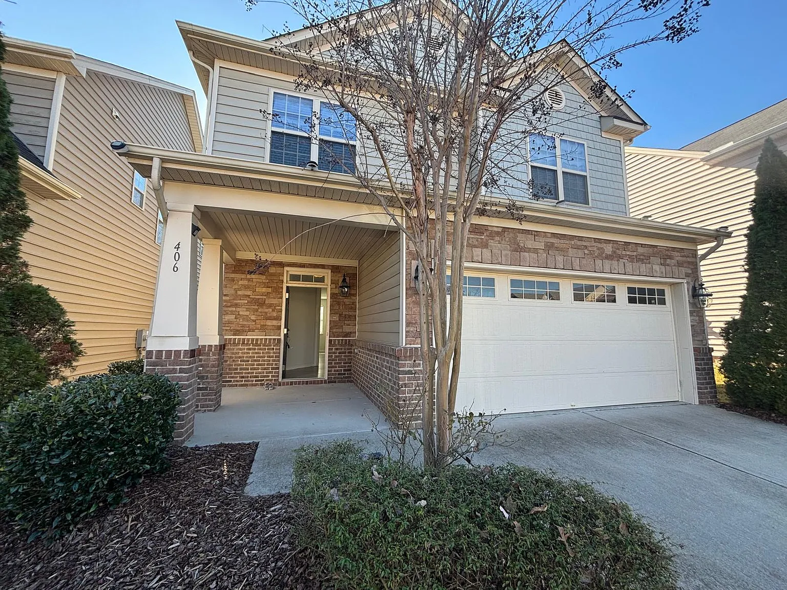 3 bed, 2.5 bath, 1537 sqft, $1,995 — Photo 2