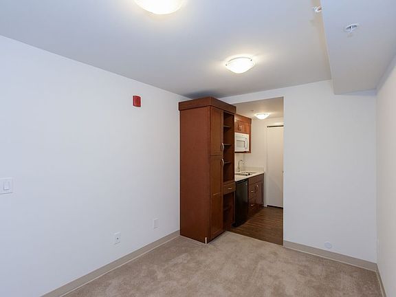 4th image of 4724 22nd Ave NE #201