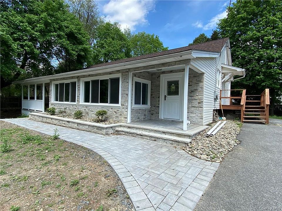 1st image of 140 Fries Ln #A
