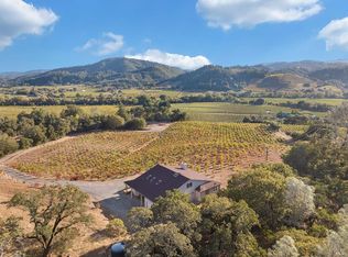 8320 Dry Creek Rd, Geyserville, CA 95441