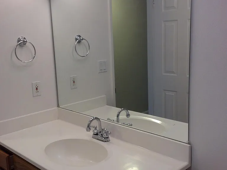 Hall bathroom.