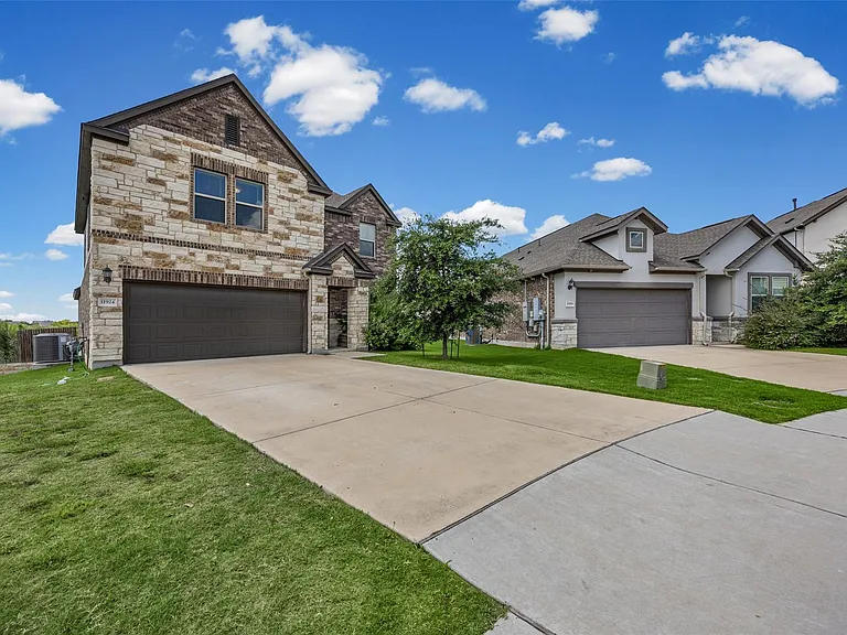11924 Gilleland Ln — Photo 22