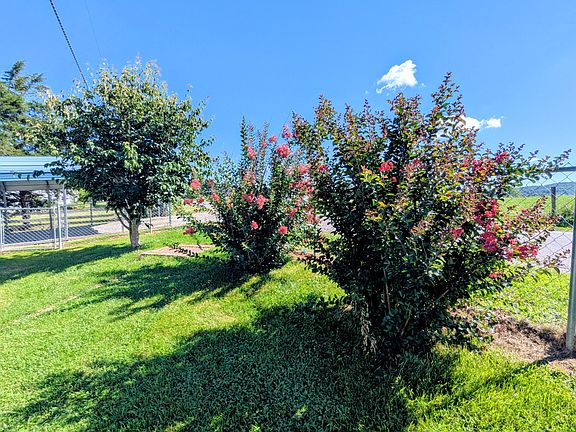 3rd image of 6785 Conner Rd NE
