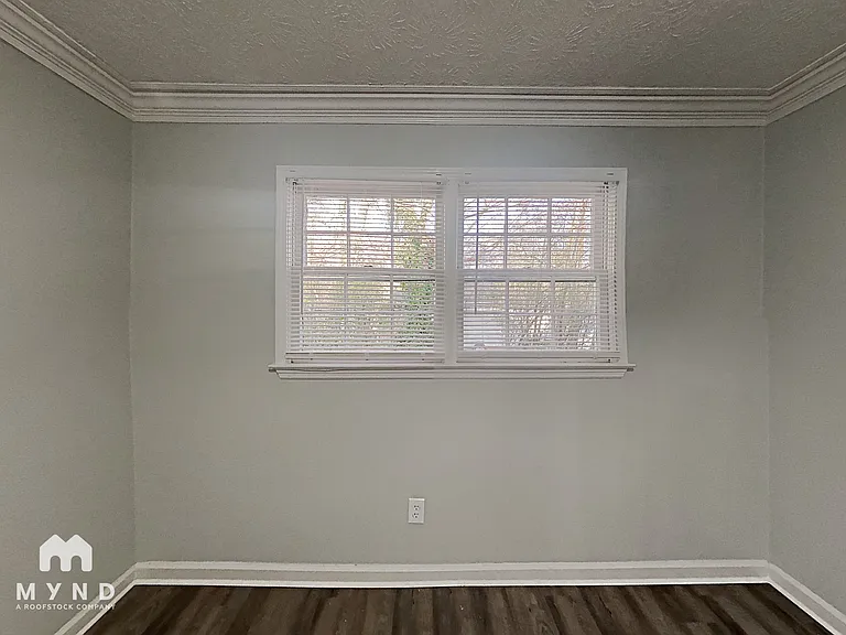 585 Oak Way — Photo 10