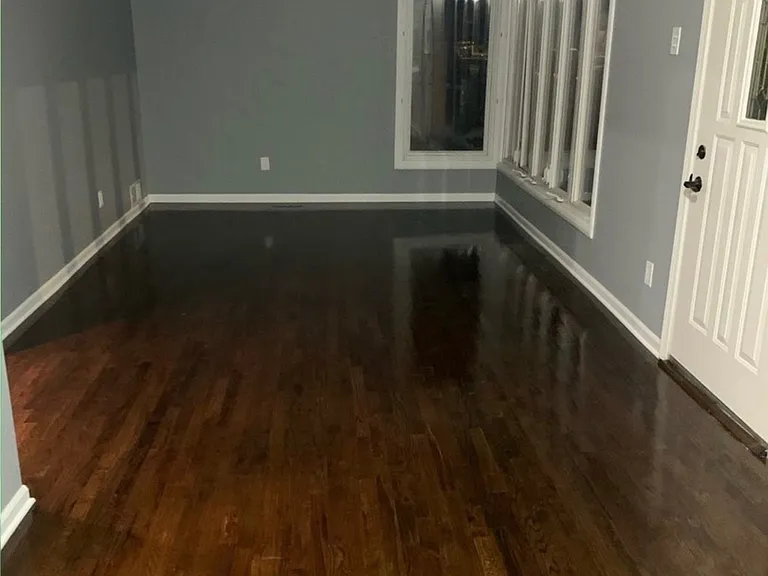 7962 S Kilbourn Ave — Photo 3