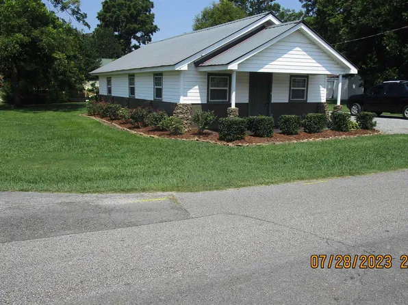 223 W Railroad Ave SE, Hanceville, AL 35077