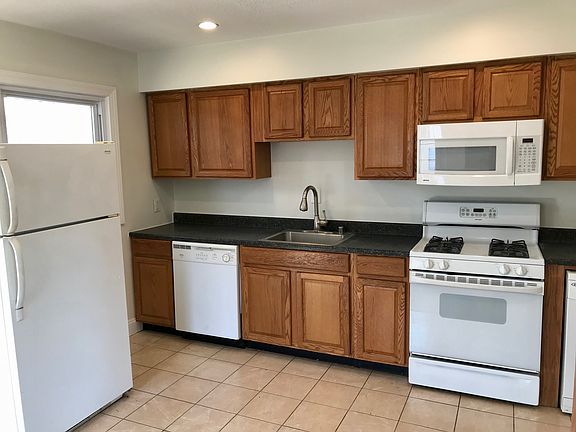 4th image of 15120 Concord Dr