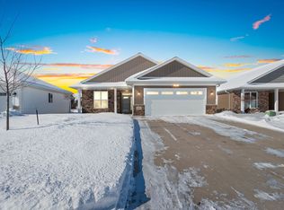 4871 Wyld Berry Way, Hobart, WI 54155
